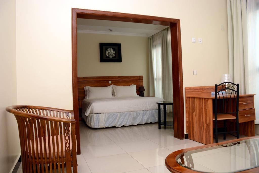 La Posh Hotel Kigali Exterior photo