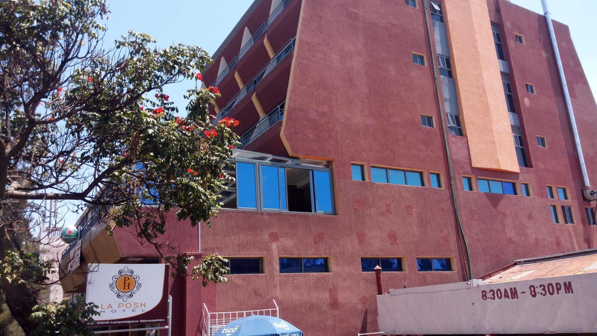 La Posh Hotel Kigali Exterior photo